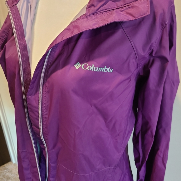 Medium Columbia Raincoat NWOT - Picture 2 of 8